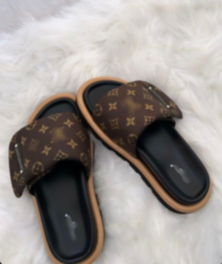 LÉNS MULES SANDALS