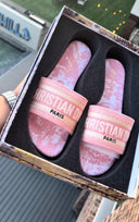 LÉS CHRISTY PINKS