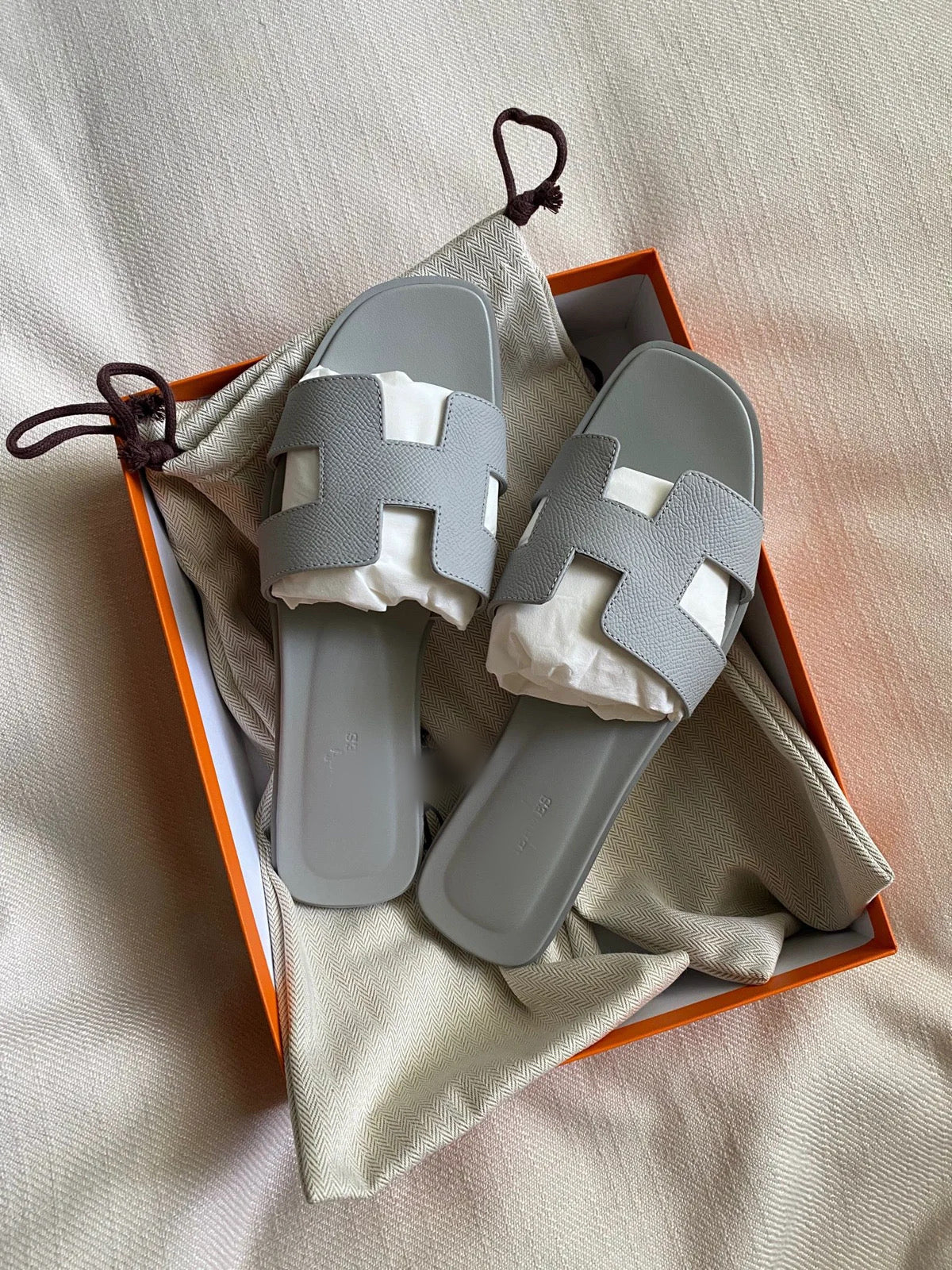 LÉSERMS SANDALS